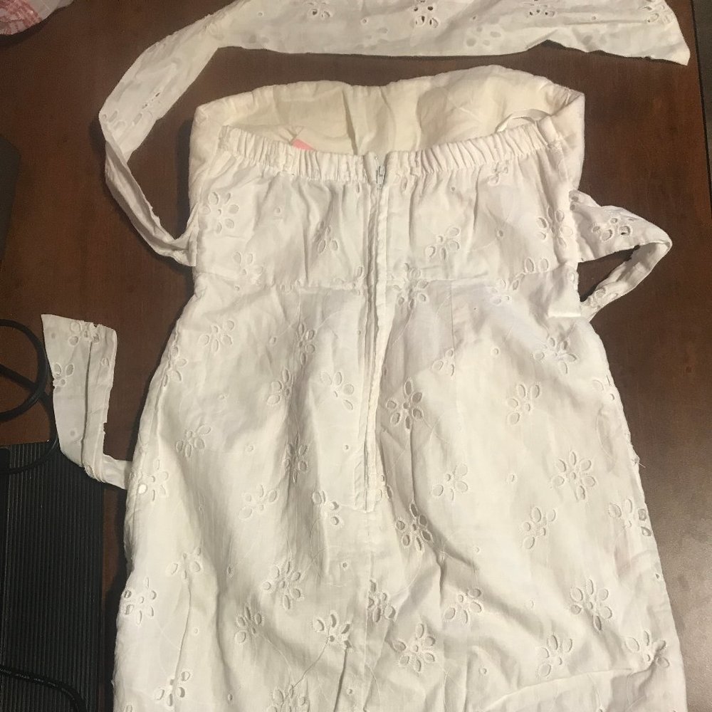 Floral Eyelet Strapless Blouse sz 3/4